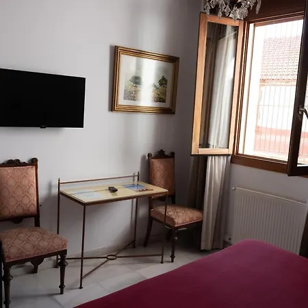 Hotel Don Paula 2*